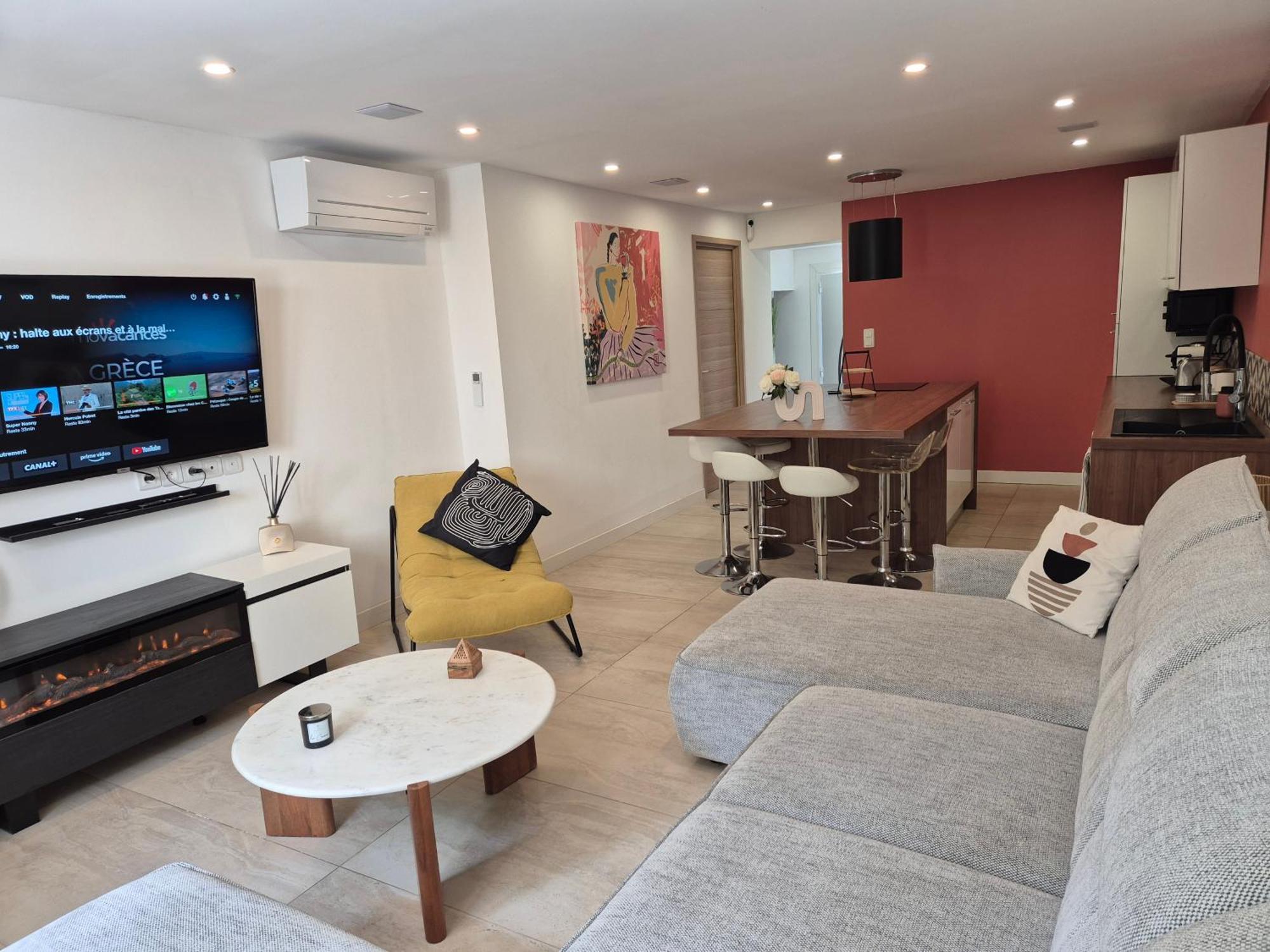 Magnifique Appartement 2 Chambres Avec 50 M2 De Jardin Privatif Ла-Кро Екстер'єр фото